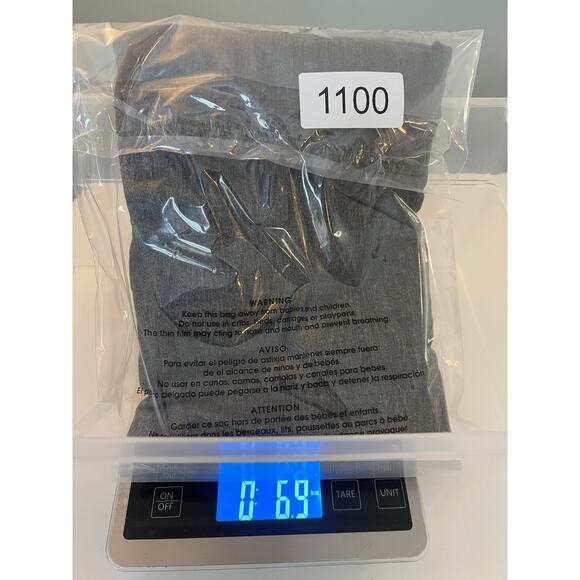 Lululemon Mens Gray Henley T Shirt Top Size Mens Medium? Missing Buttons - Picture 7 of 7